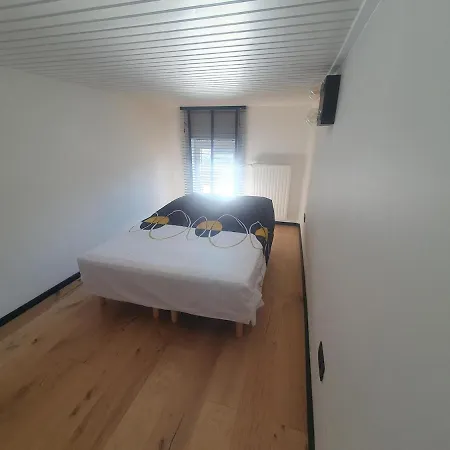 Σπίτι διακοπών D 'ecaussinnes *