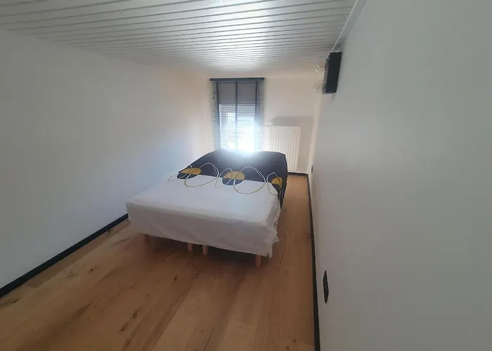 Holiday home D 'ecaussinnes *